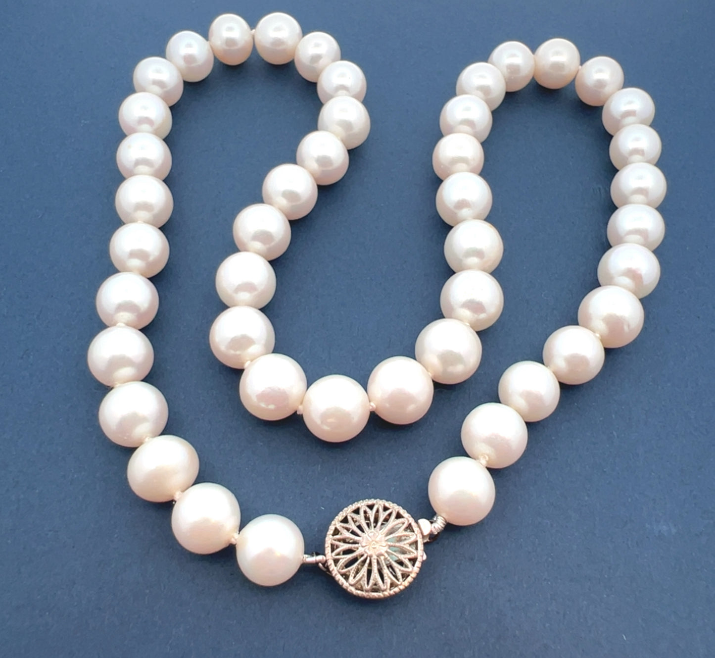 Big 9-9.5mm Freshwater Pearls Strand