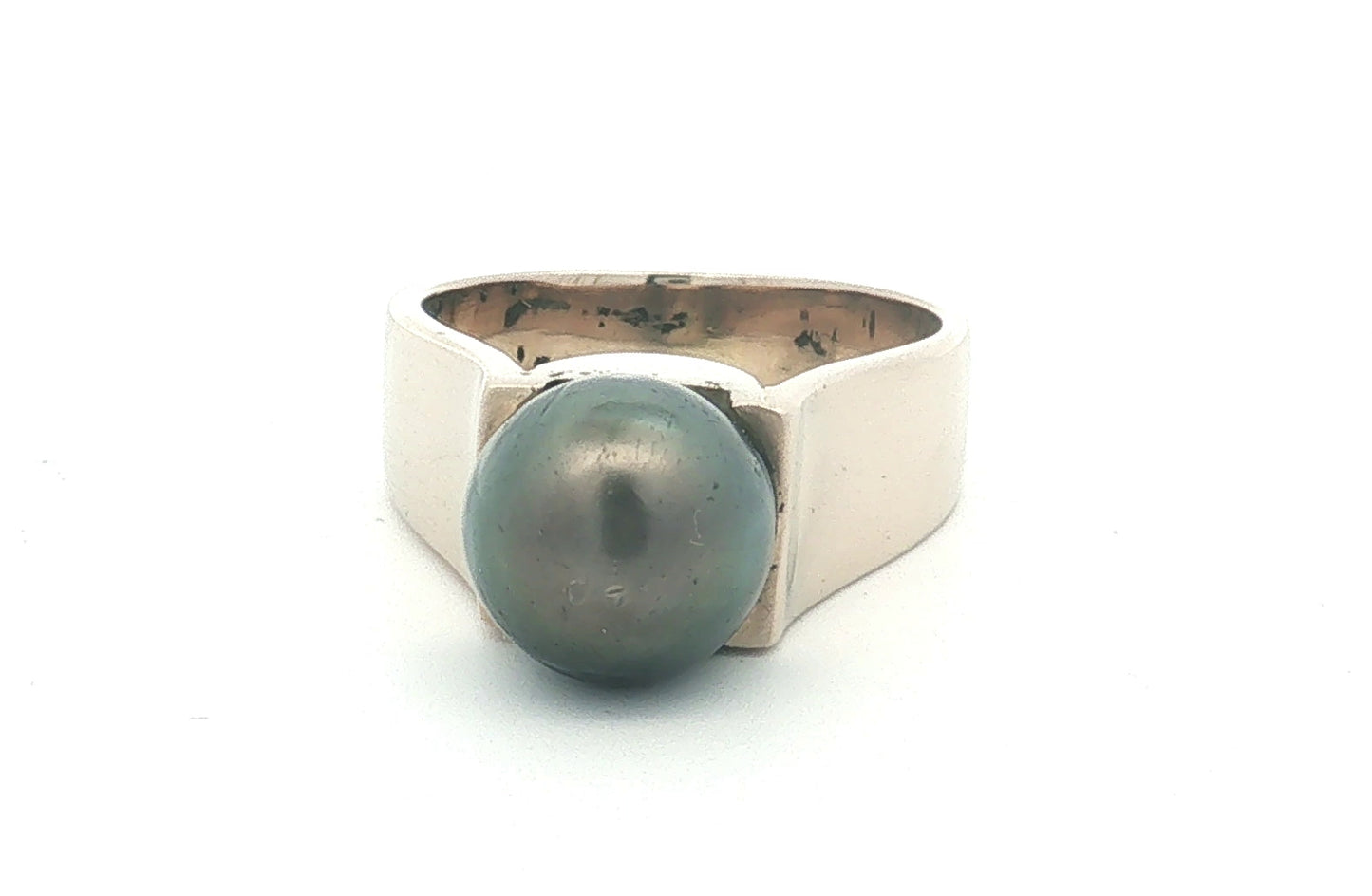 Pearl Ring