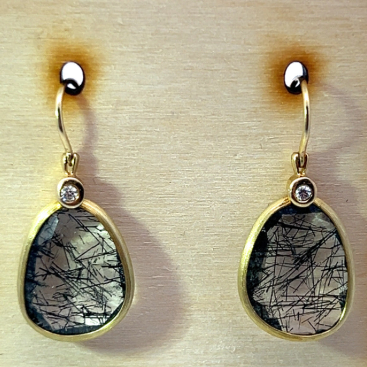 Stunning Rutilated Quartz with Diamond Accent