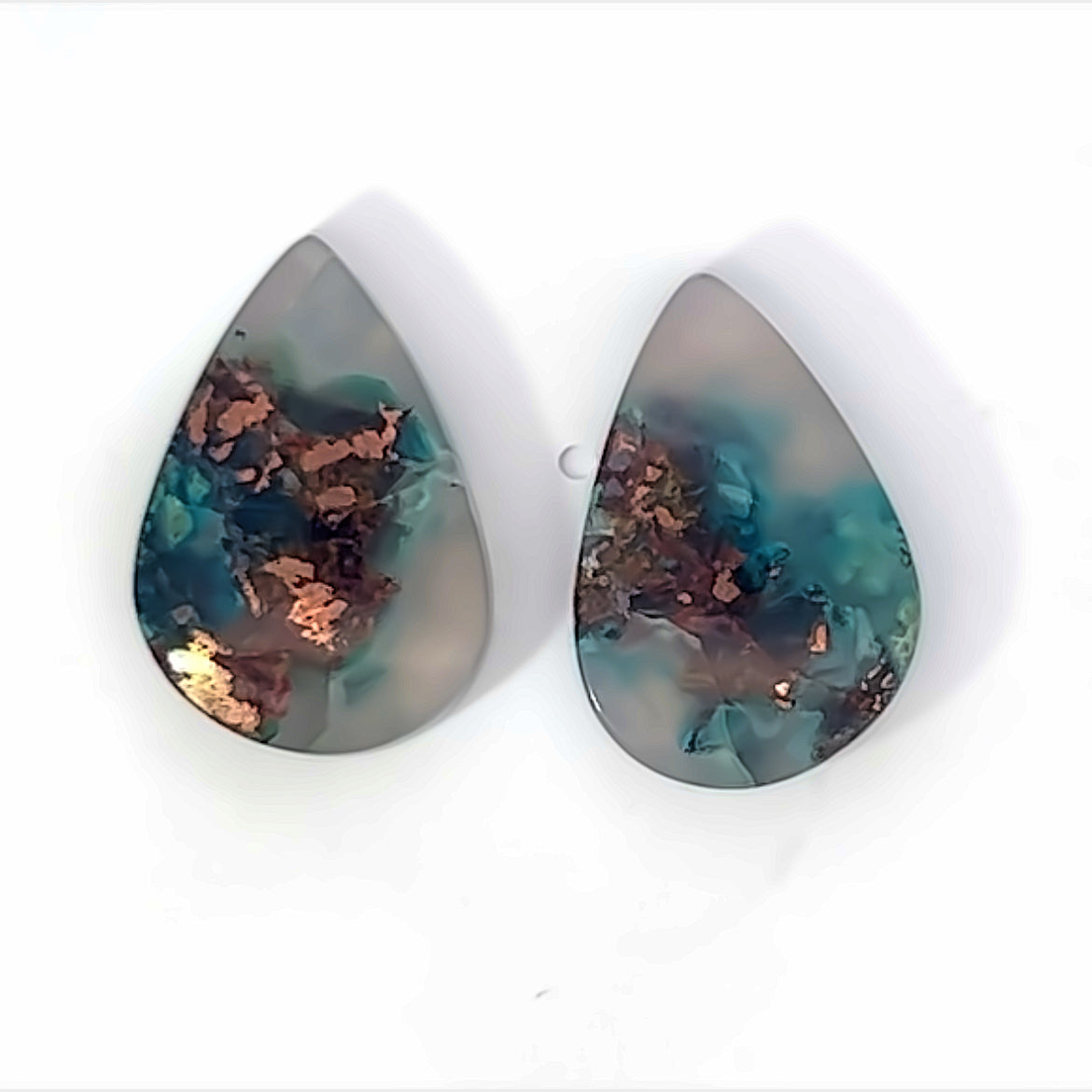 Coppered Chrysochola Malachite In Quartz Gemstone