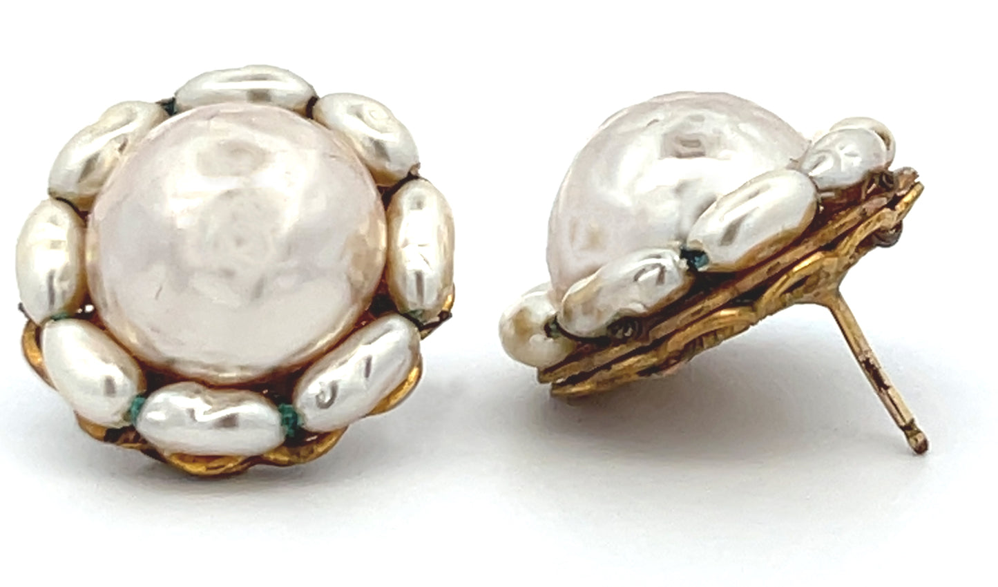 Pearl Earring