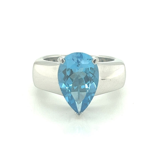 Pear Shape 5.20 Carat  Blue Topaz Ring