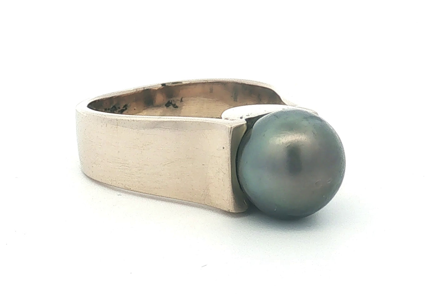 Pearl Ring