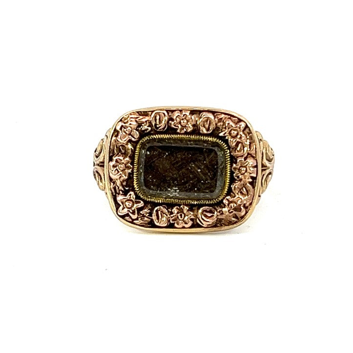 Victorian Mourning Ring in Rose and Yellow gold