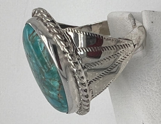 Native American Turquoise Ring with twisted silver rope frame