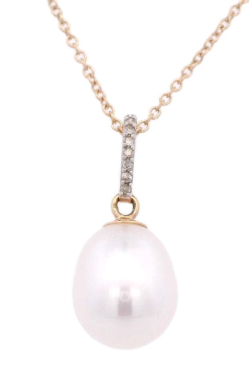 Sweet Pearl with Diamond Bail