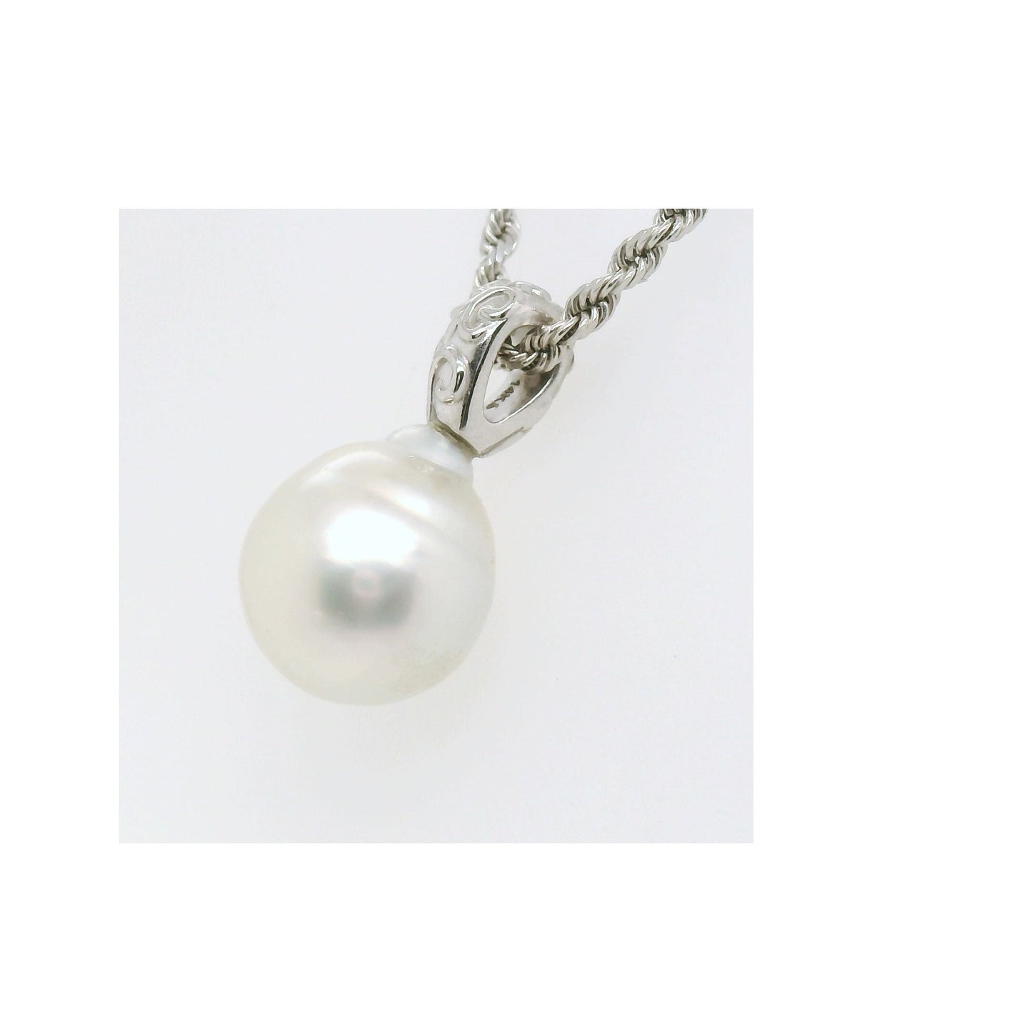 Pearl Pendant