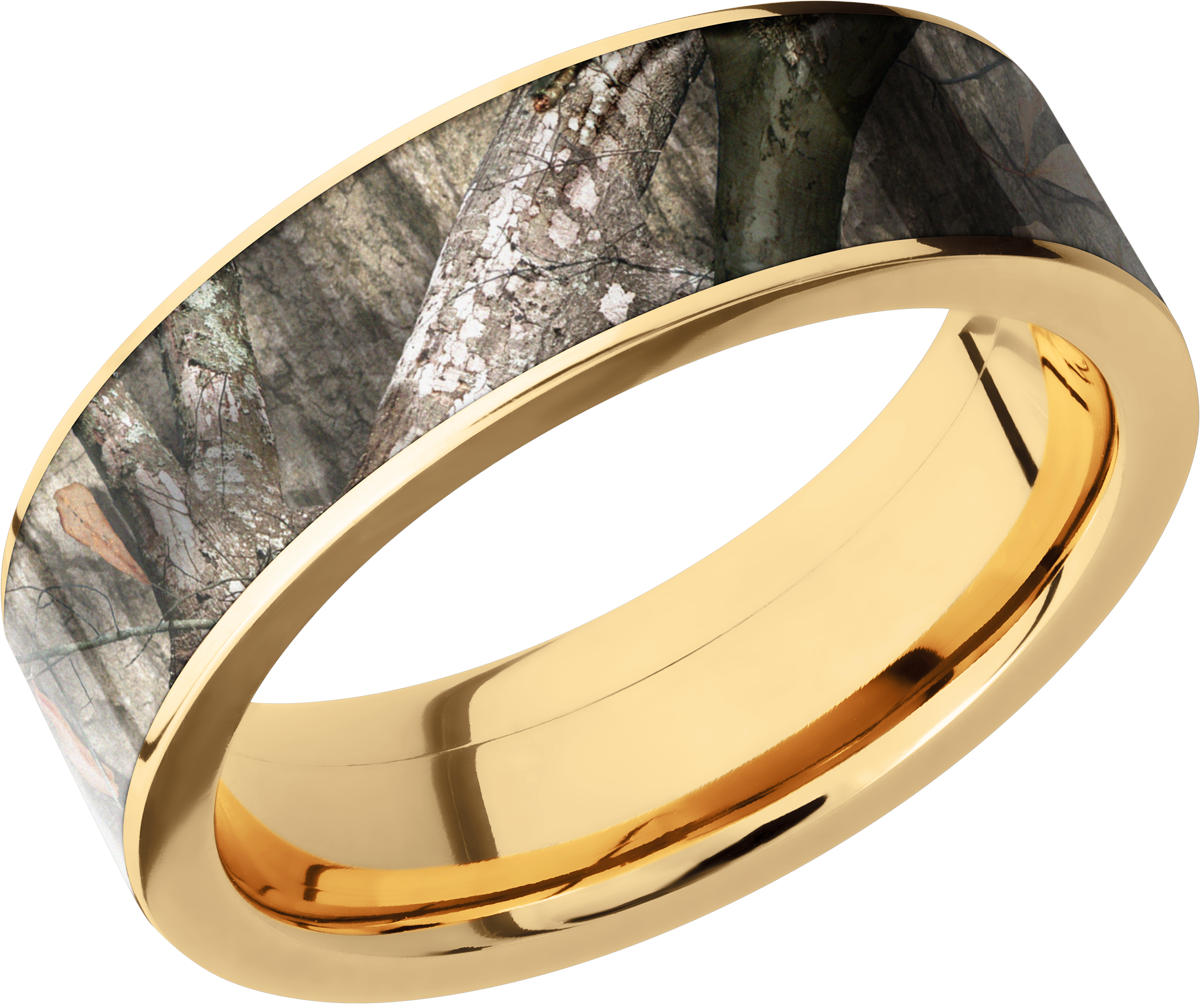 14K Yellow Gold 7mm flat band with a 6mm inlay of Mossy Oak Treestand Camo